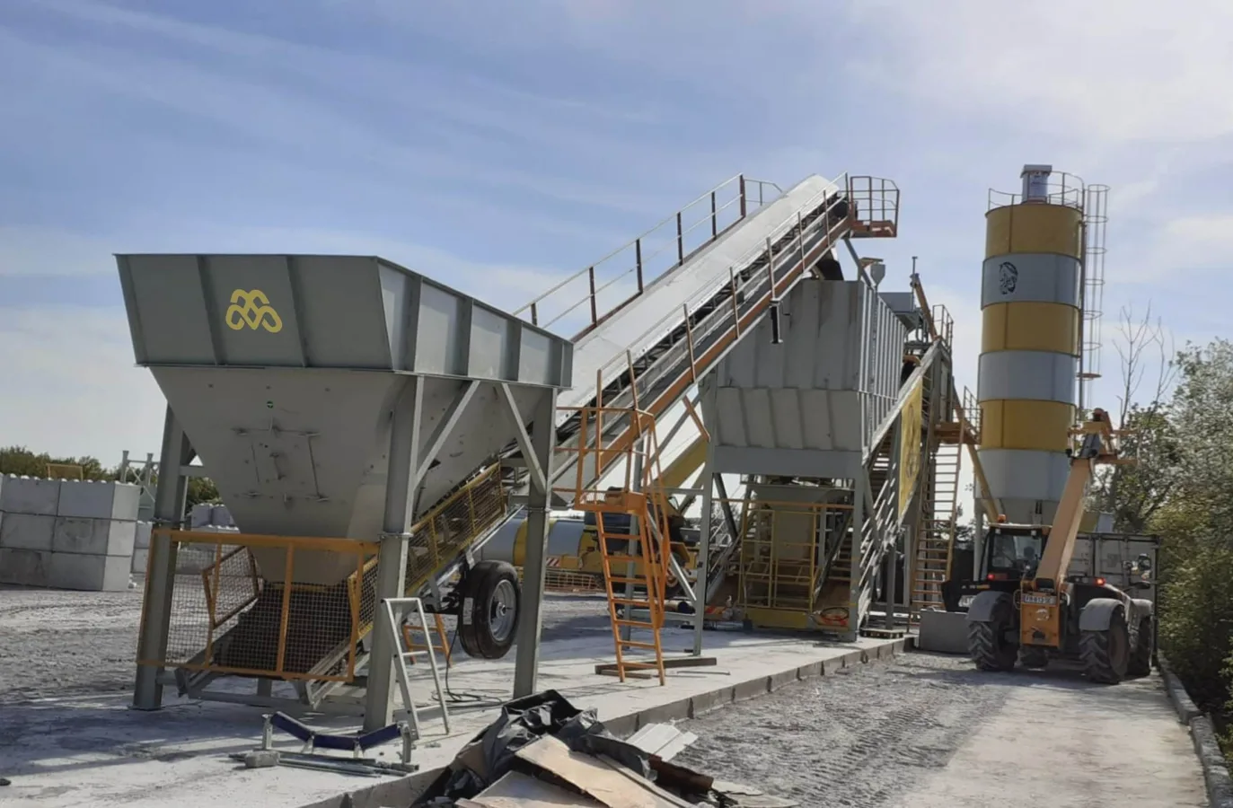 Pakistan Mobile Concrete Batching Plant & Block Making Machine Procurement