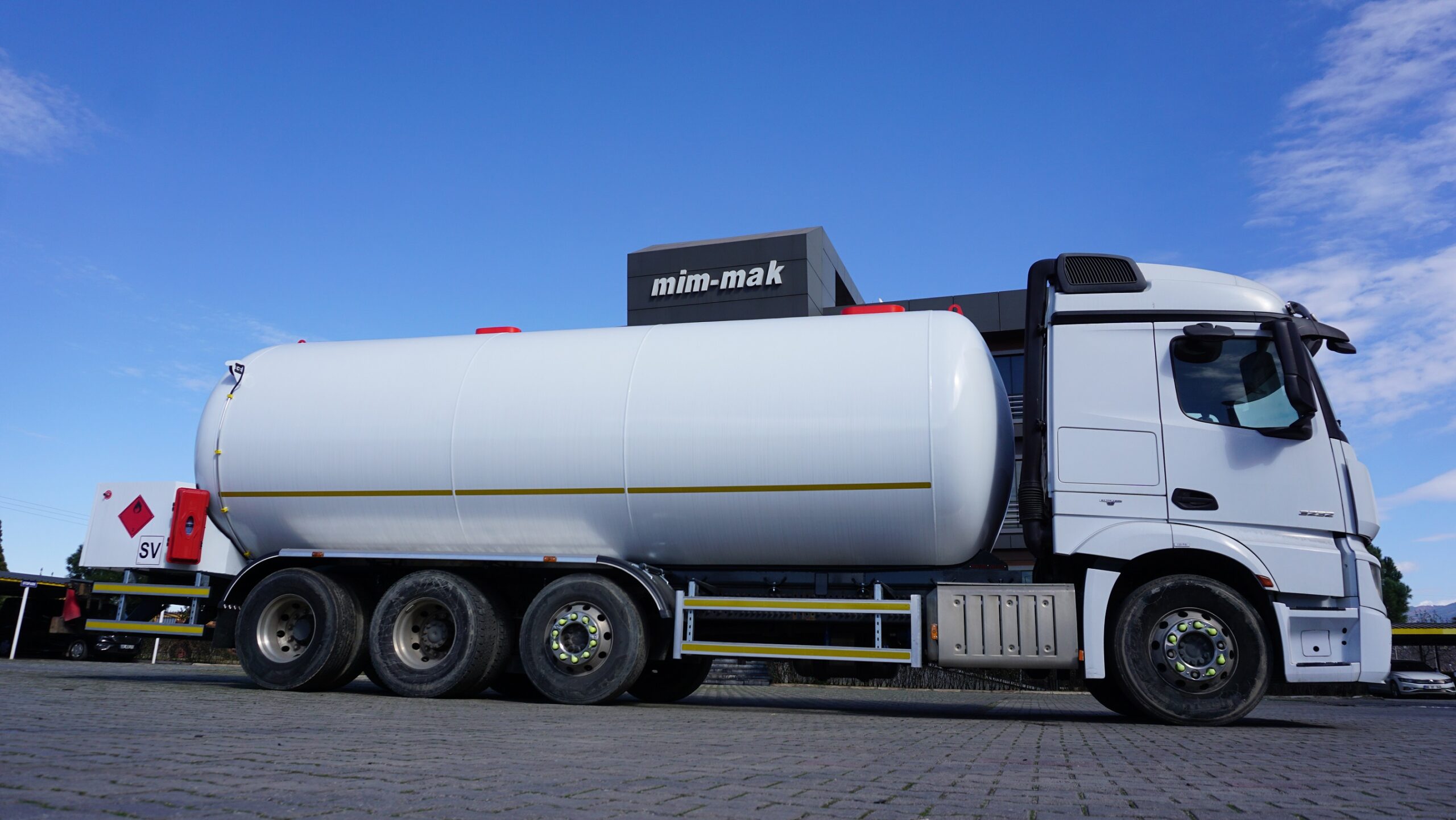 Réservoir GPL Bobtail avec ADR - Industrial Tanks and Pressure Vessels - LPG-BOBTAIL-ADR-001