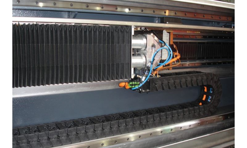 CNC Fiber Laser Schneidemaschine - Metallbearbeitungsmaschinen und -geräte - CNC Fiber Lazer Kesim Makinası ( Yüksek Kullanılabilirlik Ömrü )