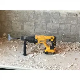 DEWALT DCH133M1 18V 4.0 AH BREAKER DRINKING DRILL - Hardware - DEWALTDCH1