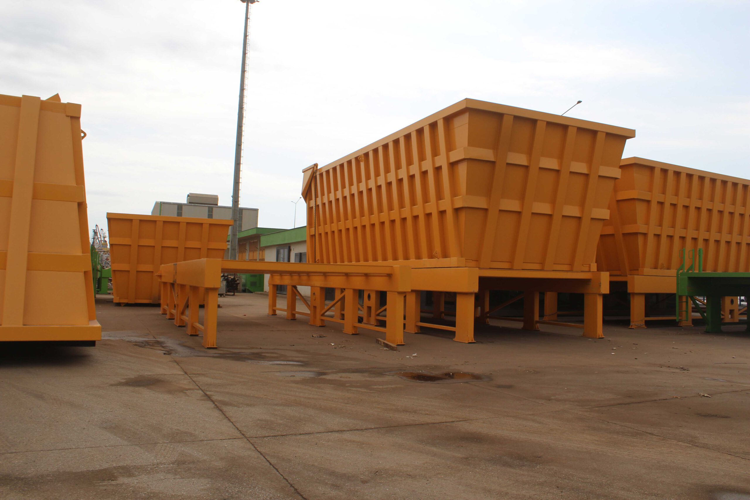 Schrottkipper - Industrial Tanks and Pressure Vessels - HURDA-DAMPER-001