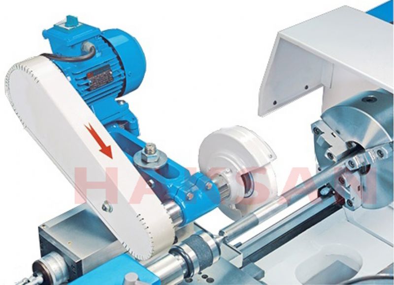 Spindel- und Lochschleifvorrichtung auf Drehmaschine - Sportschleifen - Metallbearbeitungsmaschinen und -geräte - Torna Tezgahında Mil ve Delik Taşlama İşleri İçin Katerlik Kısmına Monte Edilerek Kullanılır